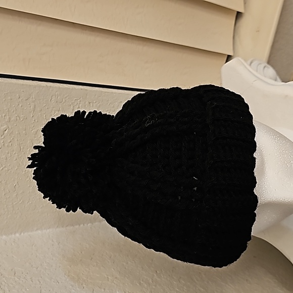 Hand made knit crochet hat - Picture 2 of 4